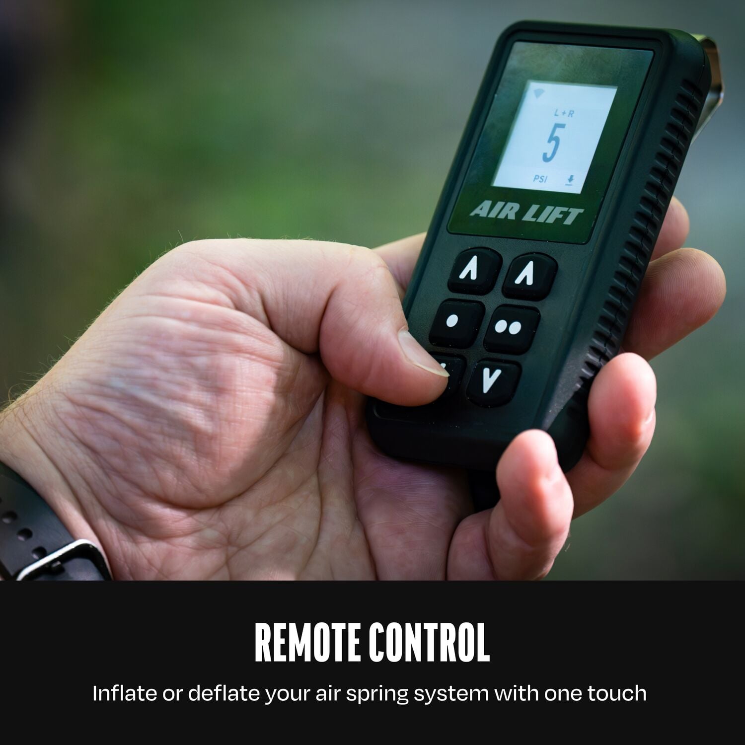 73016_AirConnect_Controller_RemoteControl_Carousel_05 - 1BF93834-33AA-490F-99AF8ADE0D53B0F4