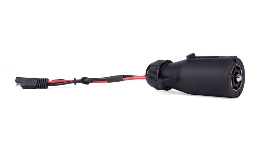 16153_7WayAdapter_Carousel_03 - FC1A9872-9688-4BEB-AF8E7AE811CE6B03