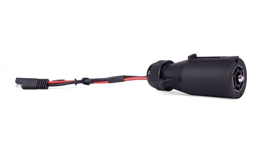 16153_7WayAdapter_Carousel_03 - FC1A9872-9688-4BEB-AF8E7AE811CE6B03