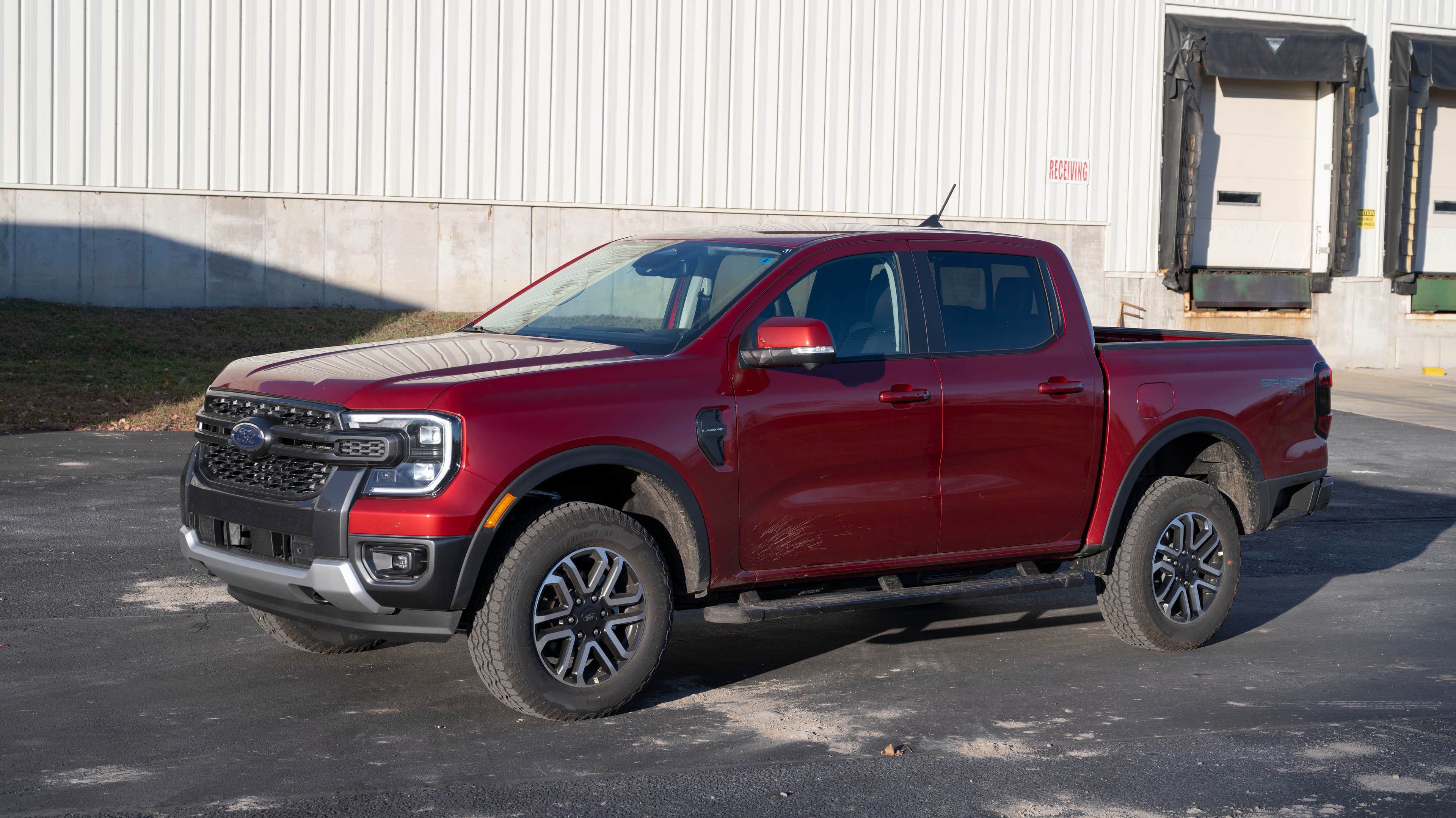 Air Lift is proud to introduce the ProSeries air spring kit for the 2024–2025 Ford Ranger 4WD (all trims except Raptor)