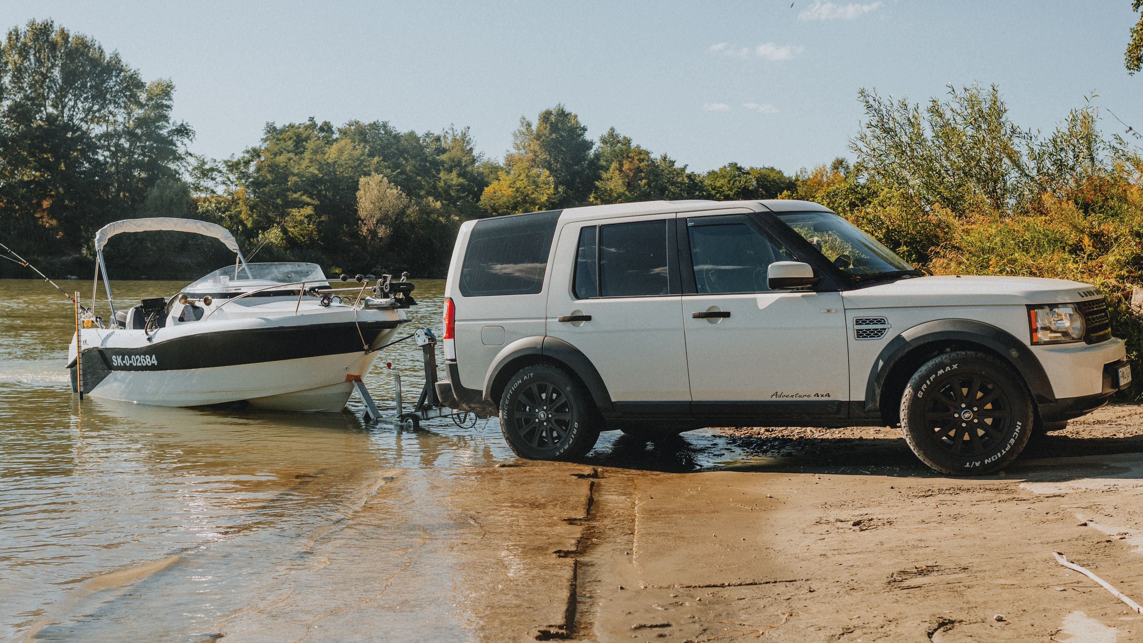 suv boat