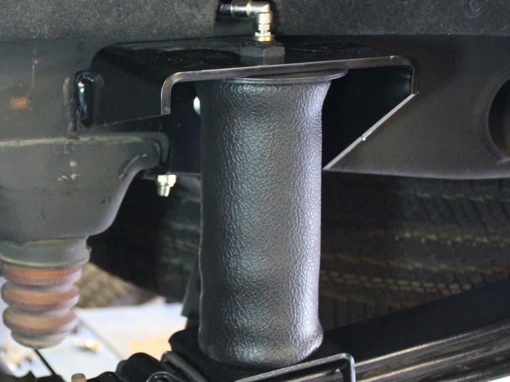 Air Springs for Leaf Spring Trucks | Air Lift Company