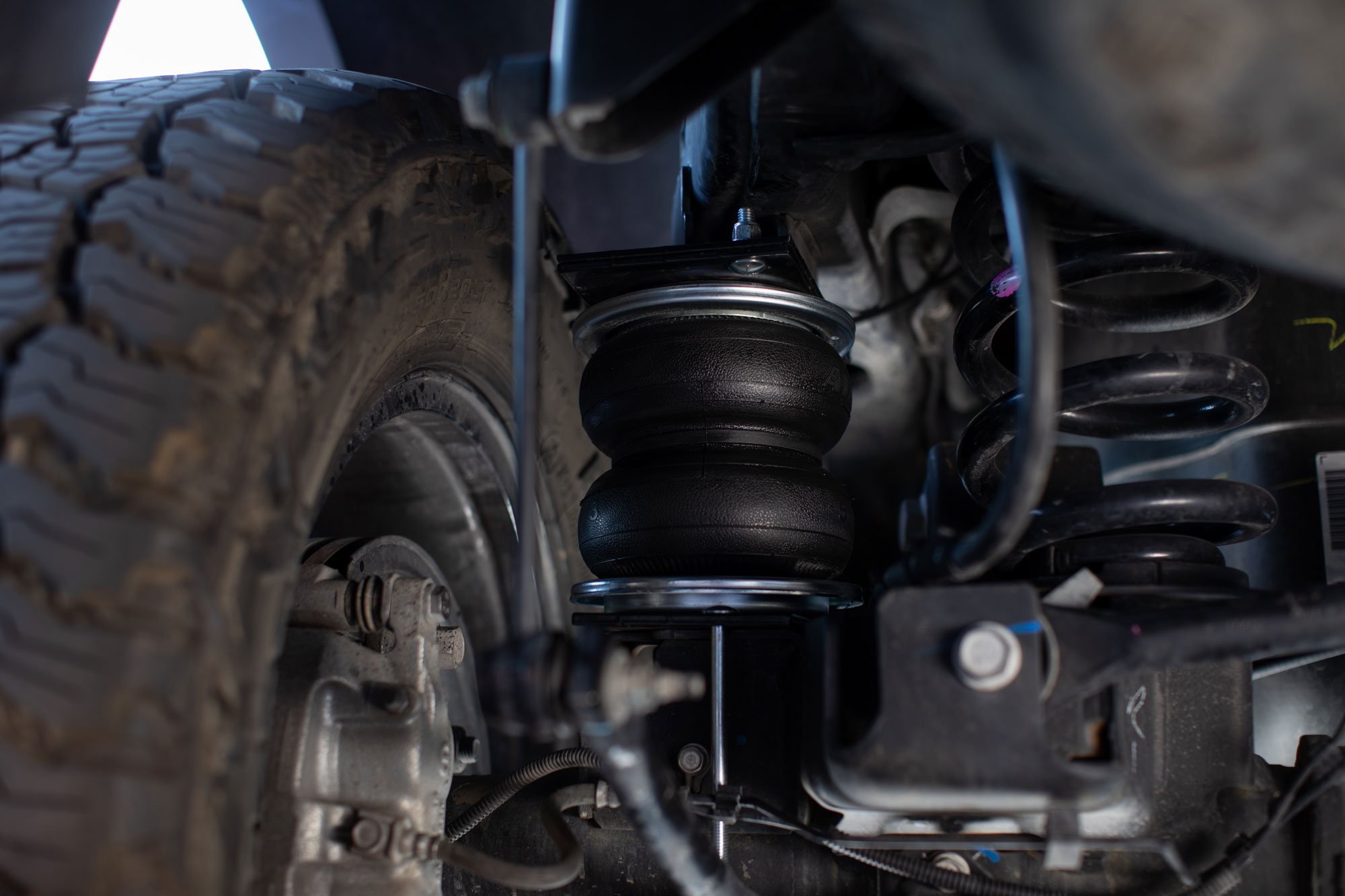 Sys Air Spring Air Springs | Air Suspension Kits | Air Lift Company